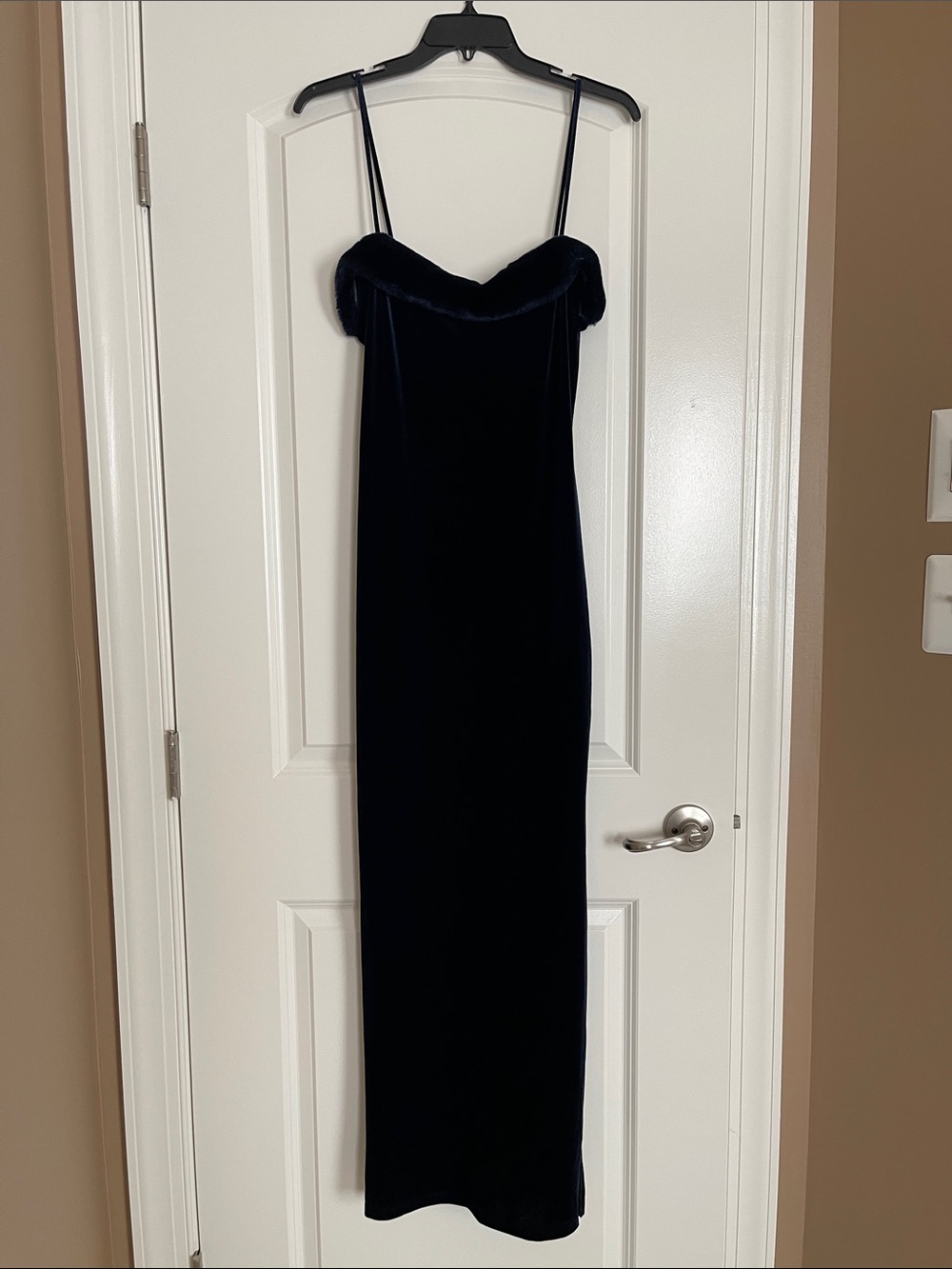 Pulse Dark Blue Velvet Spaghetti-Strap Maxi Dress